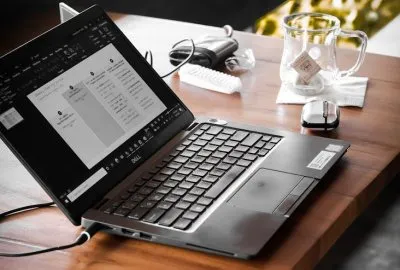 Alat Produktivitas yang Harus Ada di Setiap Meja Kerja