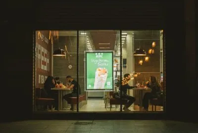 Menjalankan Bisnis Franchise: Peluang dan Strategi