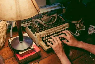 Membangun Narasi yang Menjual: Seni dan Ilmu Copywriting