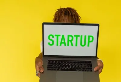 Mengangkat Diri Lewat Personal Branding: Strategi Jitu untuk Sukses