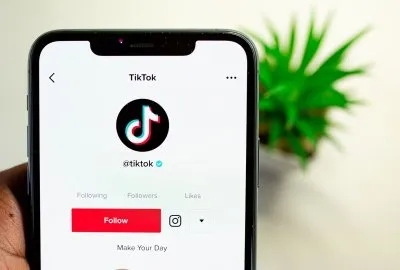 TikTok Marketing: Cara Modern Meningkatkan Brand Awareness dan Penjualan