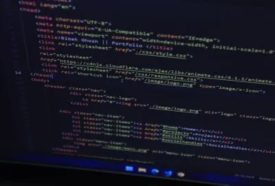 Meningkatkan Pengalaman Pengguna: Pentingnya UI/UX dalam Desain Website