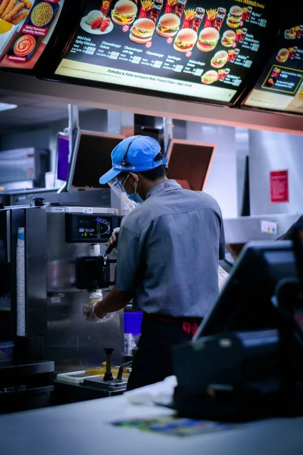 Mengupas Peluang dan Tantangan Bisnis Franchise di Indonesia