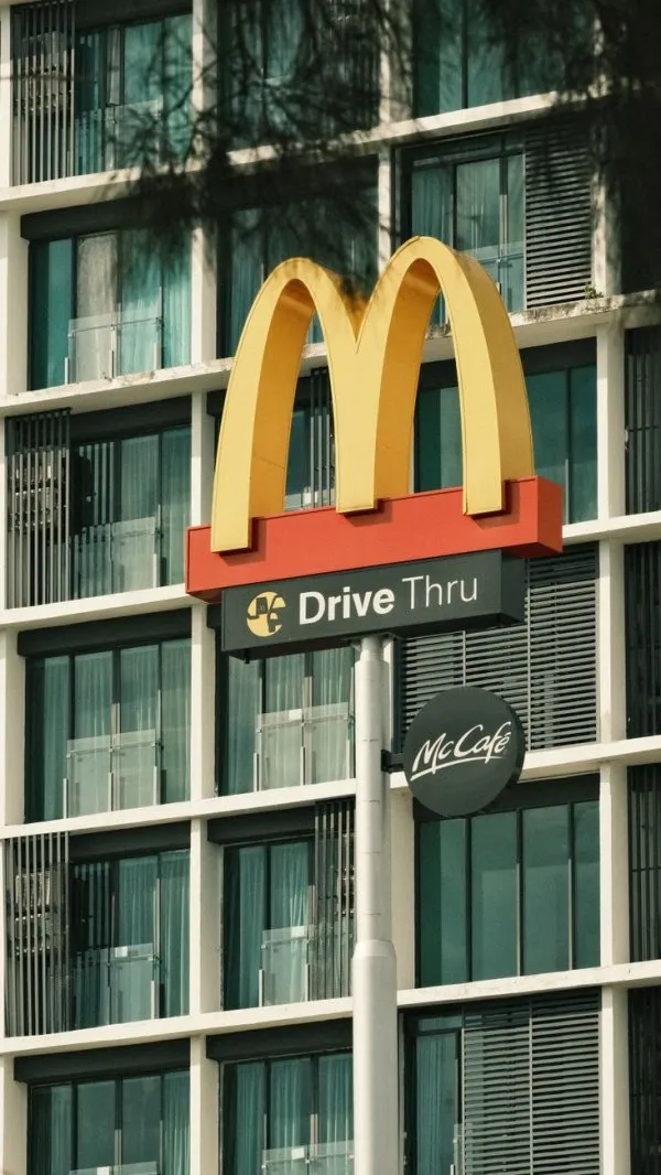 Bisnis Franchise: Peluang Nyata di Era Digital