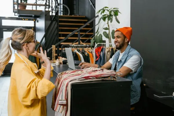 Mendalami Customer Journey: Cara Menarik Pelanggan di Era Digital