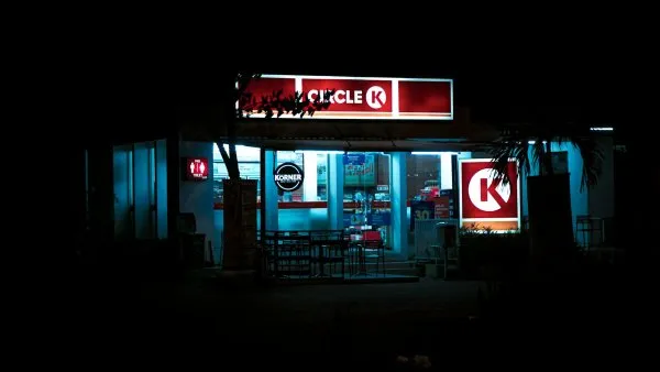 Mengapa Franchise Menjadi Pilar Utama Bisnis Modern