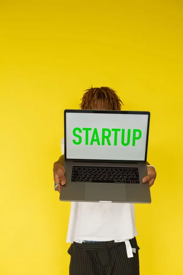 Mengangkat Diri Lewat Personal Branding: Strategi Jitu untuk Sukses