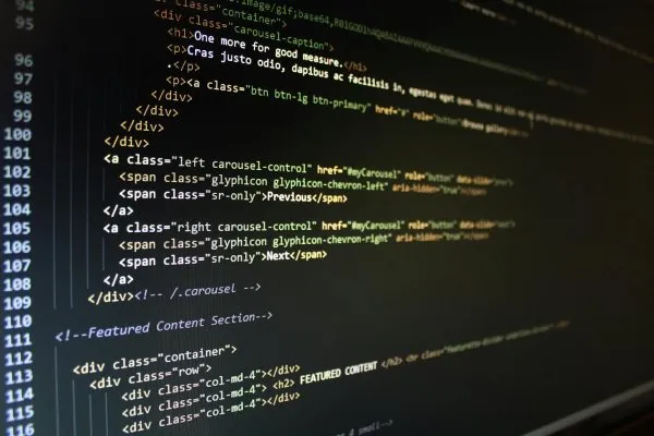 Mengoptimalkan Sistem Informasi untuk Jasa dan Solusi Website