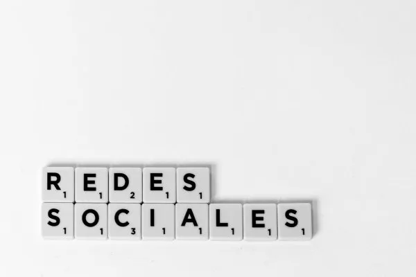 Menguasai Social Media Marketing: Realita, Strategi, dan Kesalahan Umum