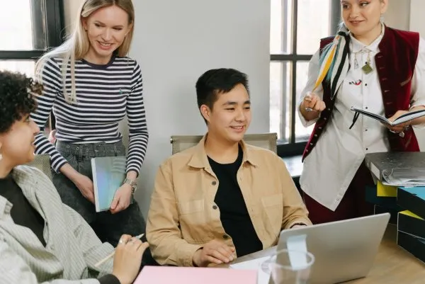 Maksimalkan Produktivitas Melalui Team Collaboration yang Efektif