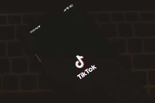 Daya Tarik TikTok Marketing: Pentingnya Konsistensi dan Kreativitas